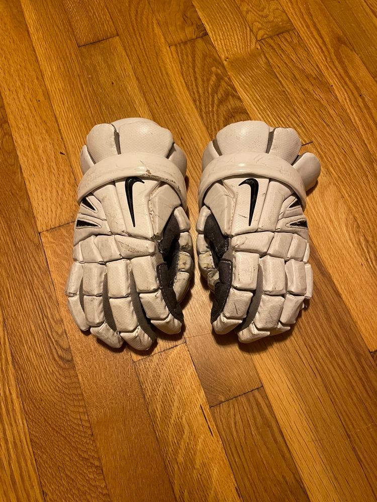 Used Player's Nike 12" Vapor Elite Lacrosse Gloves