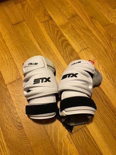 Used Large STX Stallion 500 Arm Pads