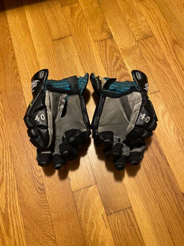 Used Player's Maverik 13" Rome Lacrosse Gloves