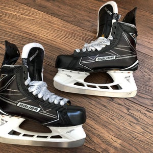 Senior New Bauer Supreme 1S Hockey Skates Regular Width Size 6.5
