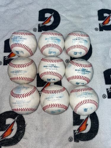 ( 9 ) Rawlings ( MLB Game Balls )