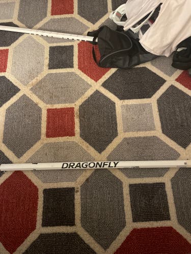 NLL Issued Dragonfly Integra X box shaft