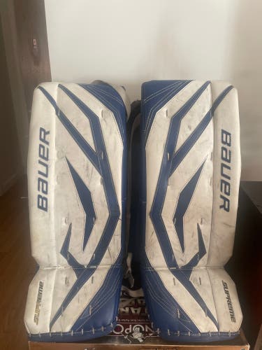Bauer hockey goalie leg pads