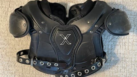 Xenith Good condition Used Youth Medium Xenith Xflexion Flyte Shoulder Pads