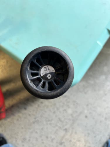 Used  DeMarini (-10) 21 oz 31" Voodoo Bat