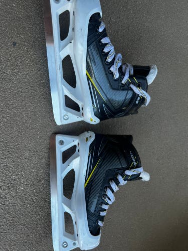 CCM Regular Width Size 3.5 Tacks 4092 Hockey Goalie Skates