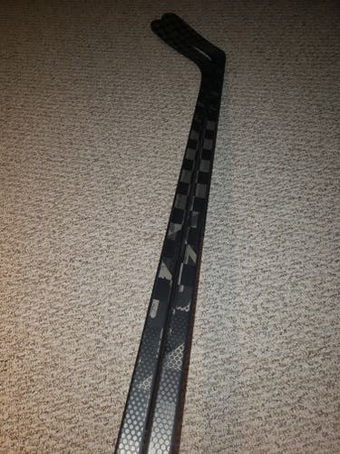 NEW! 2-pack Bauer Nexus Geo Hockey Sticks: Left/P92/102 Flex