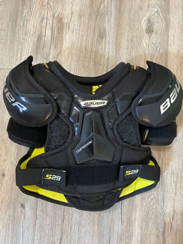 Junior Large Bauer Supreme S29 Shoulder Pads