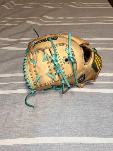 College issues Marucci 12 inches