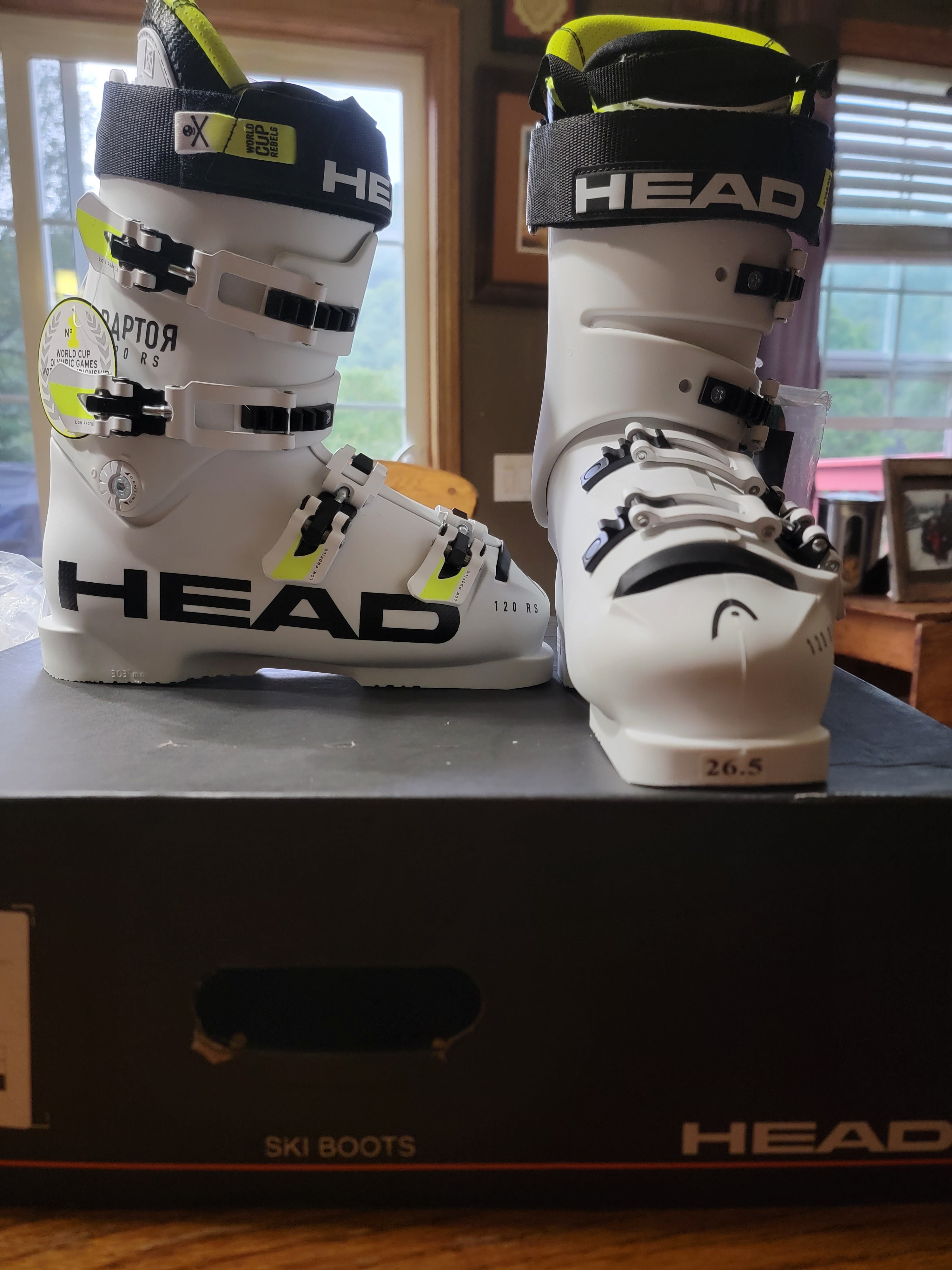 Mondo 23.5 Used Head BYS HP Adult Ski Boots Size 5.5 