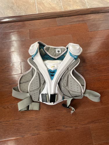 Used Large Maverik Rome Speed Shoulder Pads