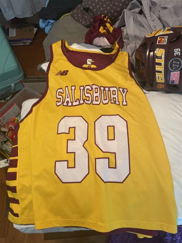 New Large/Extra Large New Balance Jersey