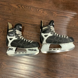 Used CCM Size 4D Tacks 492 Hockey Skates