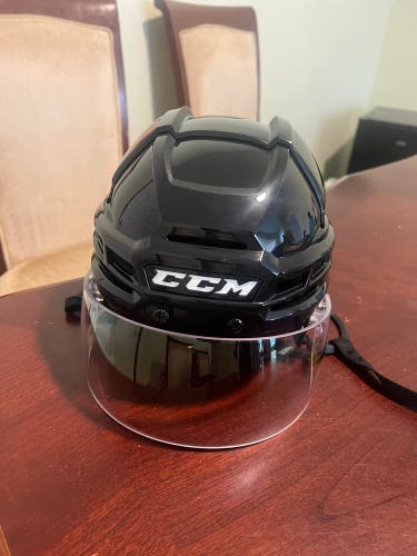 New Large CCM Super Tacks X Helmet