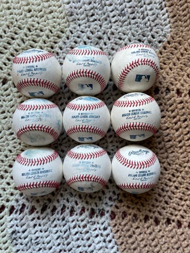 (9) Rawlings ( Official Major League ) Baseballs