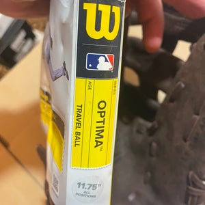 Left Hand Throw 11.75" A800 Baseball Glove