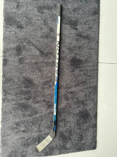 Senior Right Handed   EQ40 Hockey Stick