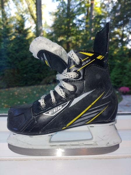 Youth size 10J Used CCM Tacks Hockey Skates Regular Width