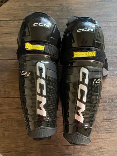 Barely Used CCM Tacks AS-V Shin Pads SR 14”
