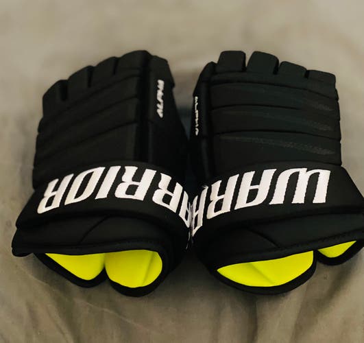 Warrior Alpha QX4 Gloves - Senior 14”