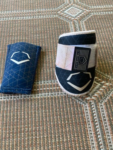 Used Junior EvoShield Wrist Guard And Elbow Guard