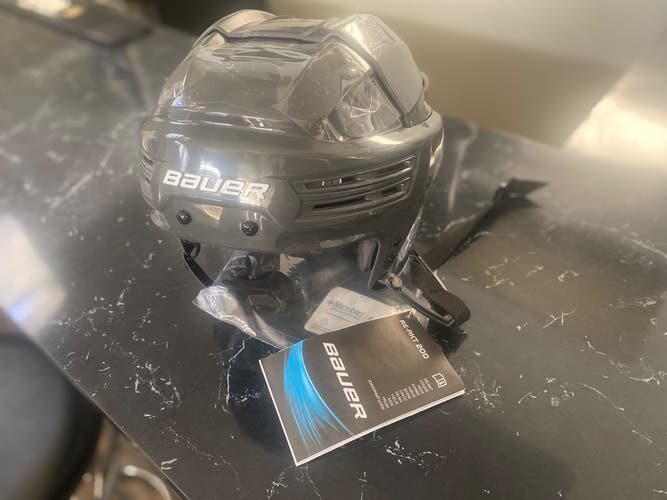 New Bauer Re-akt 200 helmet - grey from golden knights