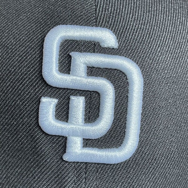 Rare San Diego Padres New Era 59FIFTY Fitted Baseball Hat Cap Size