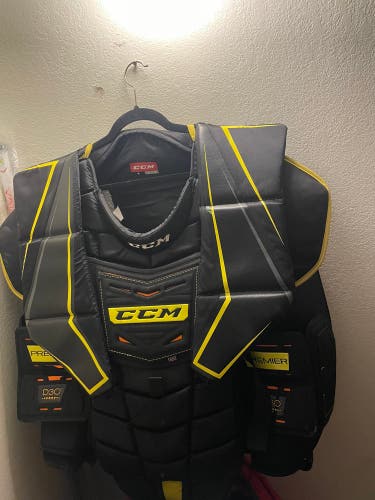 Used XL Bauer Goalie Chest Protector
