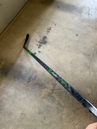 Senior Right Handed P28 Pro Stock Ribcor Trigger 5 Pro Hockey Stick