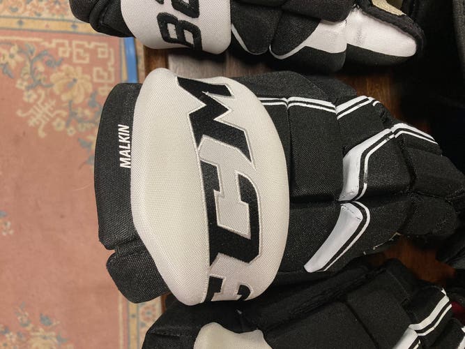 Westcoastgloves Penguins lot