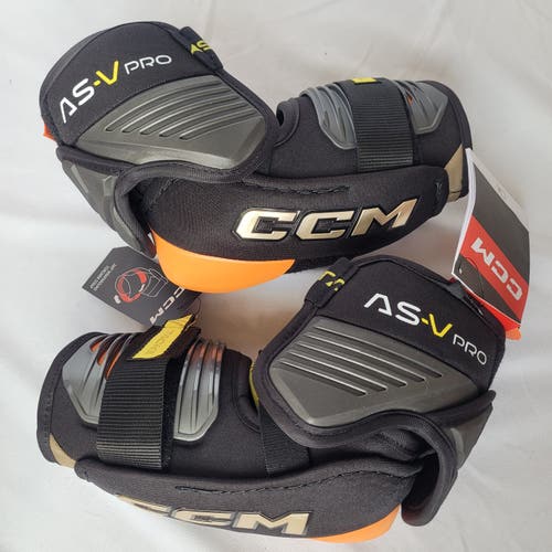 New CCM Tacks AS-V Pro Sr. Large New w/ Tags