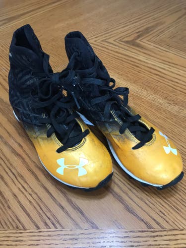 Molded Cleats High Top Highlight