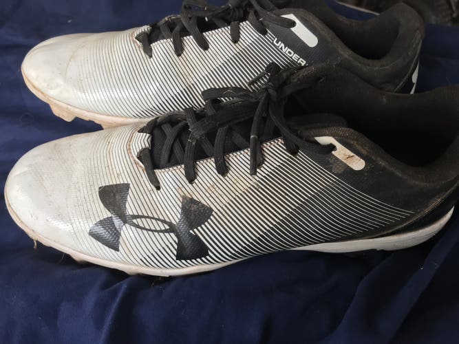 Adult Molded Cleats Low Top