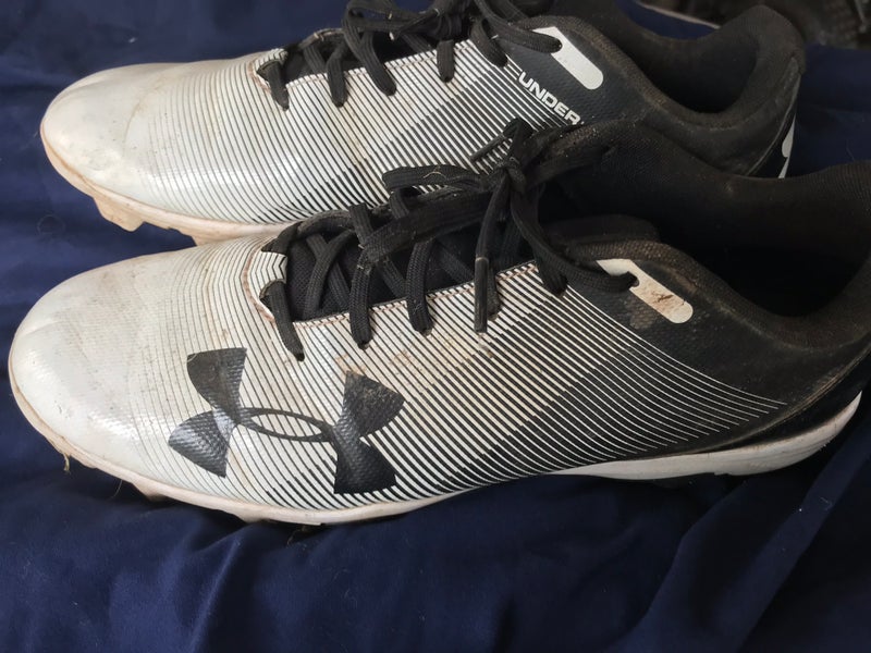 Adult Molded Cleats Low Top
