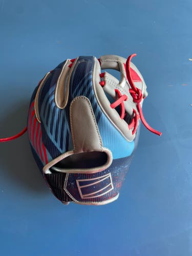 Infield 11.5" REV1X Baseball Glove