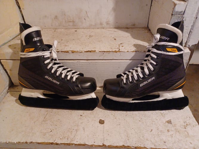 Senior Used Bauer Supreme Hockey Skates Regular Width Size 9
