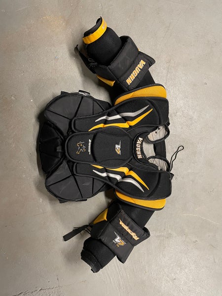 Used XL Vaughn Velocity V7 Goalie Chest Protector