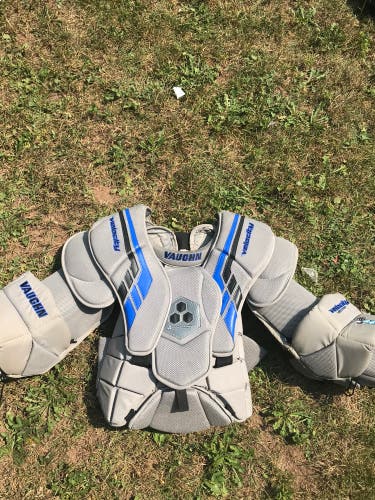 Vaughn V8 / Senior Small Chest Protector