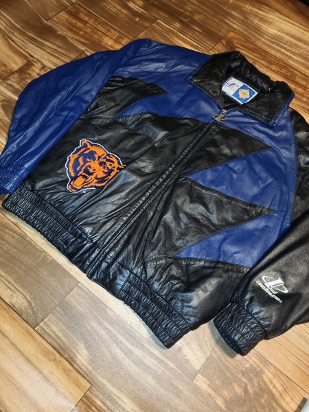 Vintage 1990s Chicago Bears NFL Pro Player Puffer Jacket / 