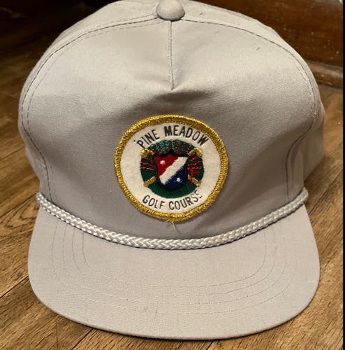VINTAGE GOLF CLUB SNAPBACK HAT