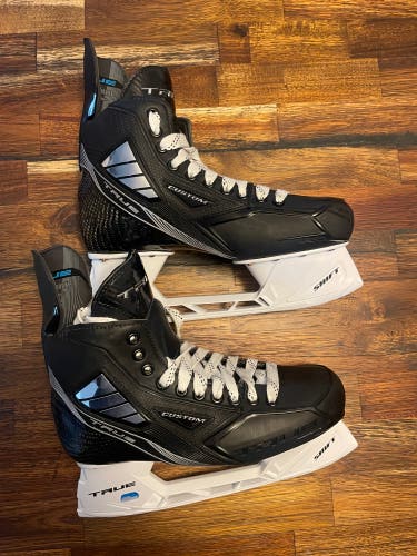 New True Pro Stock Hockey Skate Size 10EE Or Wider