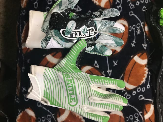 Large Battle Football Gloves And Jordan Sleeve