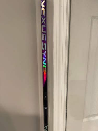 New Right Handed P92 Nexus Sync Hockey Stick