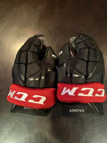 Used Sam Gagner CCM HG12 Arizona Coyotes gloves