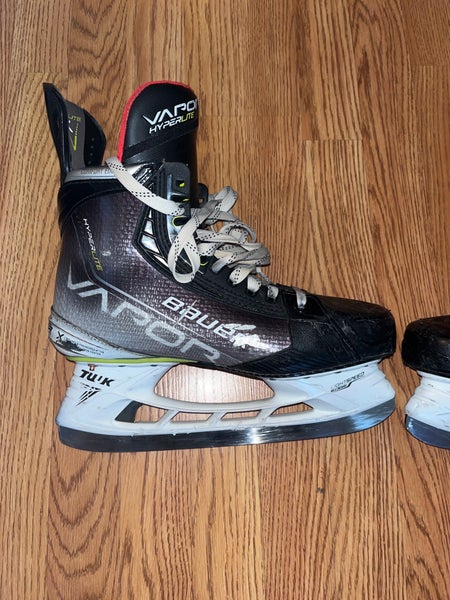 Used Bauer Size 9.5 Vapor Hyperlite Hockey Skates