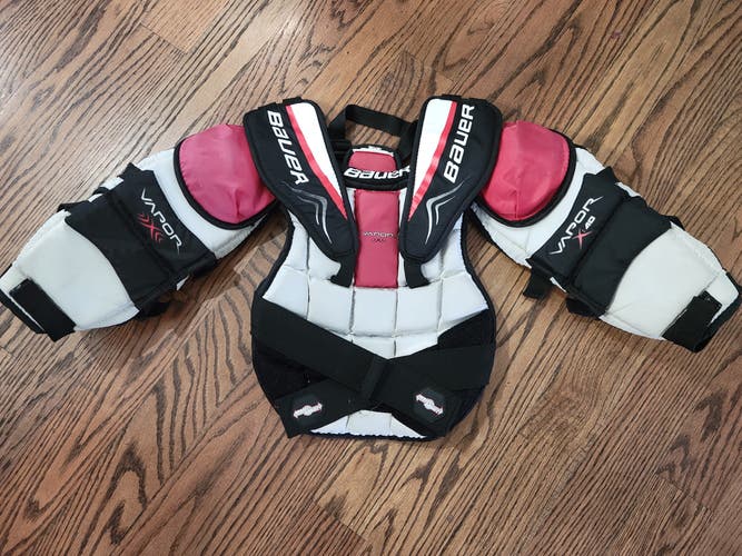 Used Youth S/M Bauer Goalie Chest Protector