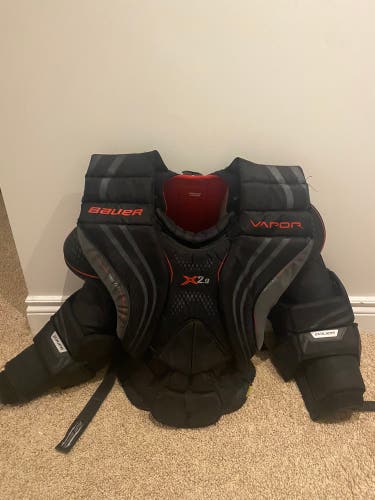Used Large Bauer  X2.9 Goalie Chest Protector