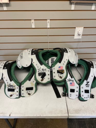 Adult Medium Douglas Shoulder Pads