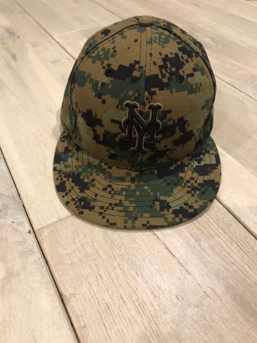 New York Mets Camo hat size 7 3/8 New Era MLB authentic