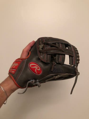 Used Right Hand Throw Rawlings Infield Heart of the Hide Baseball Glove 11.75"